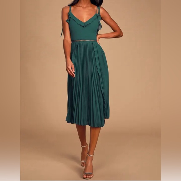 Lulus: Emerald Green Tie-Strap Pleated Midi Dress - Picture 10 of 10